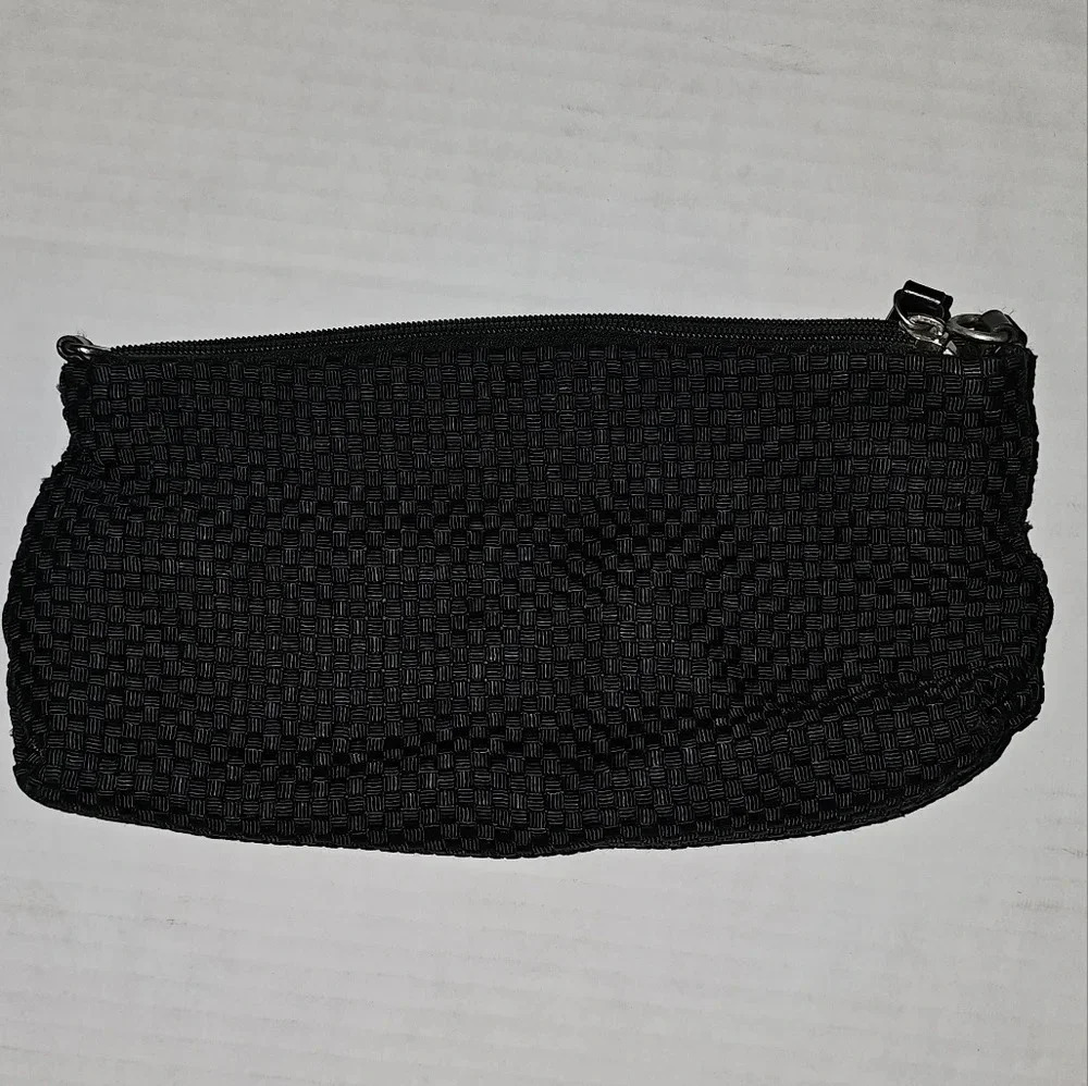 The Sak Crochet Pouch - Picture 2 of 6